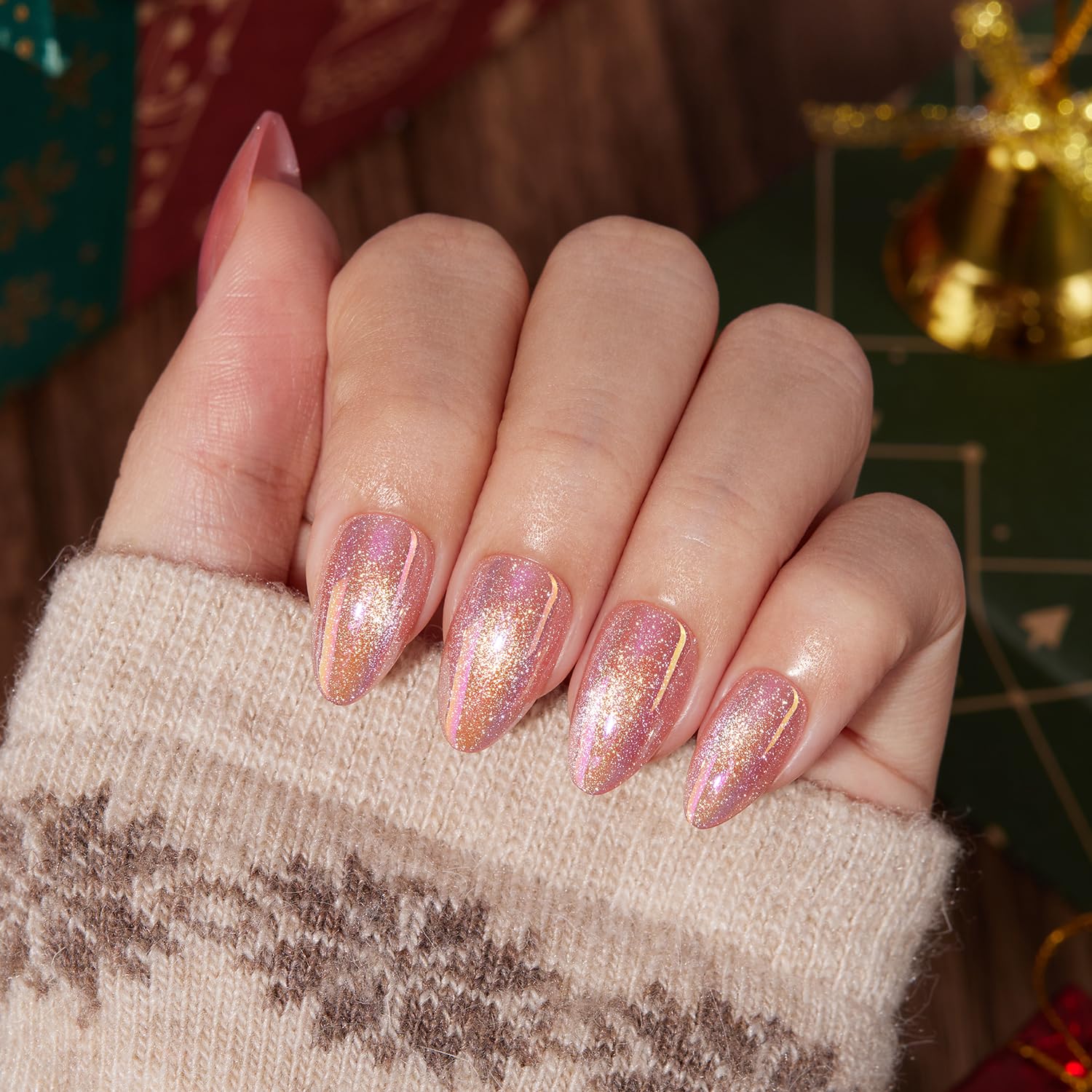 VSALON salon-grade UV gel material delivers glossy finish