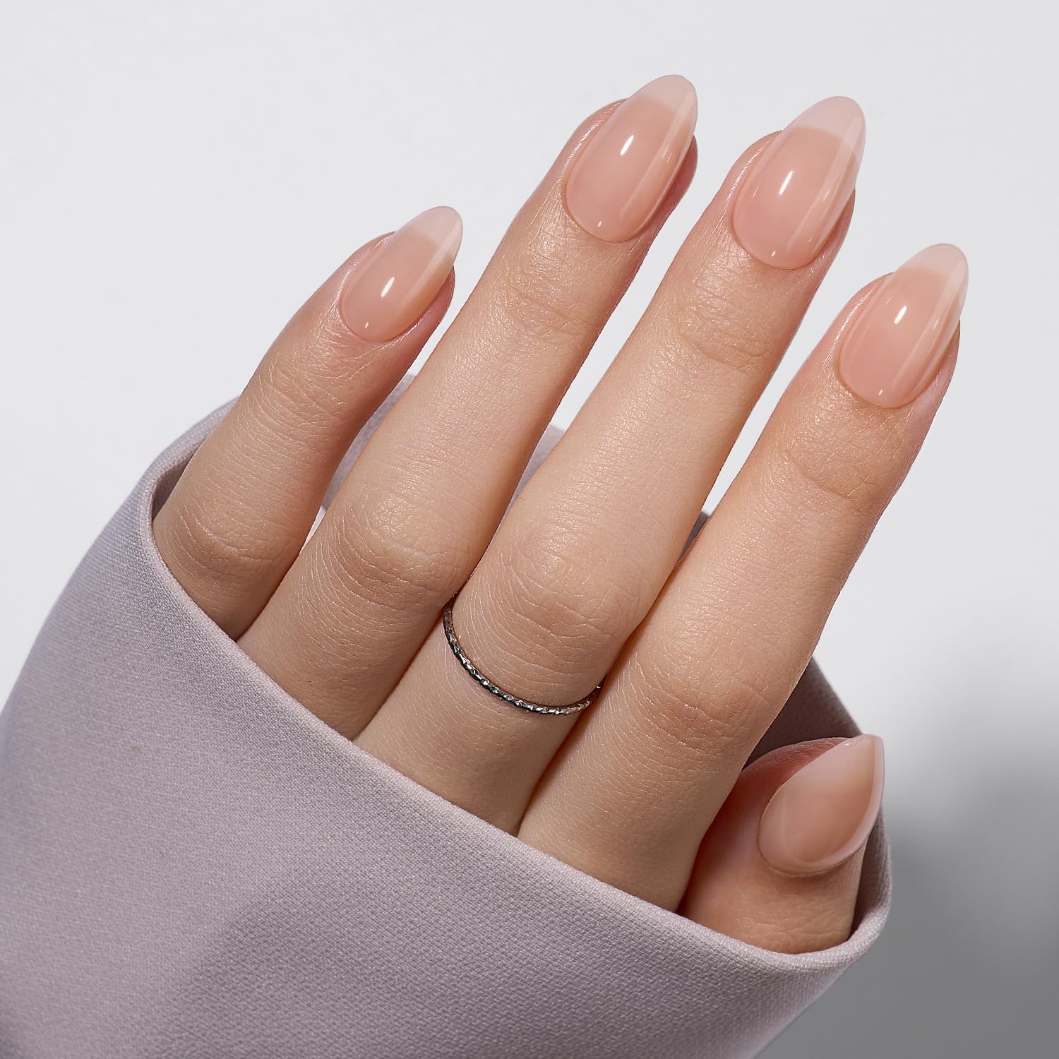 VSALON seamless-fit nails blend with natural nail and cuticle.