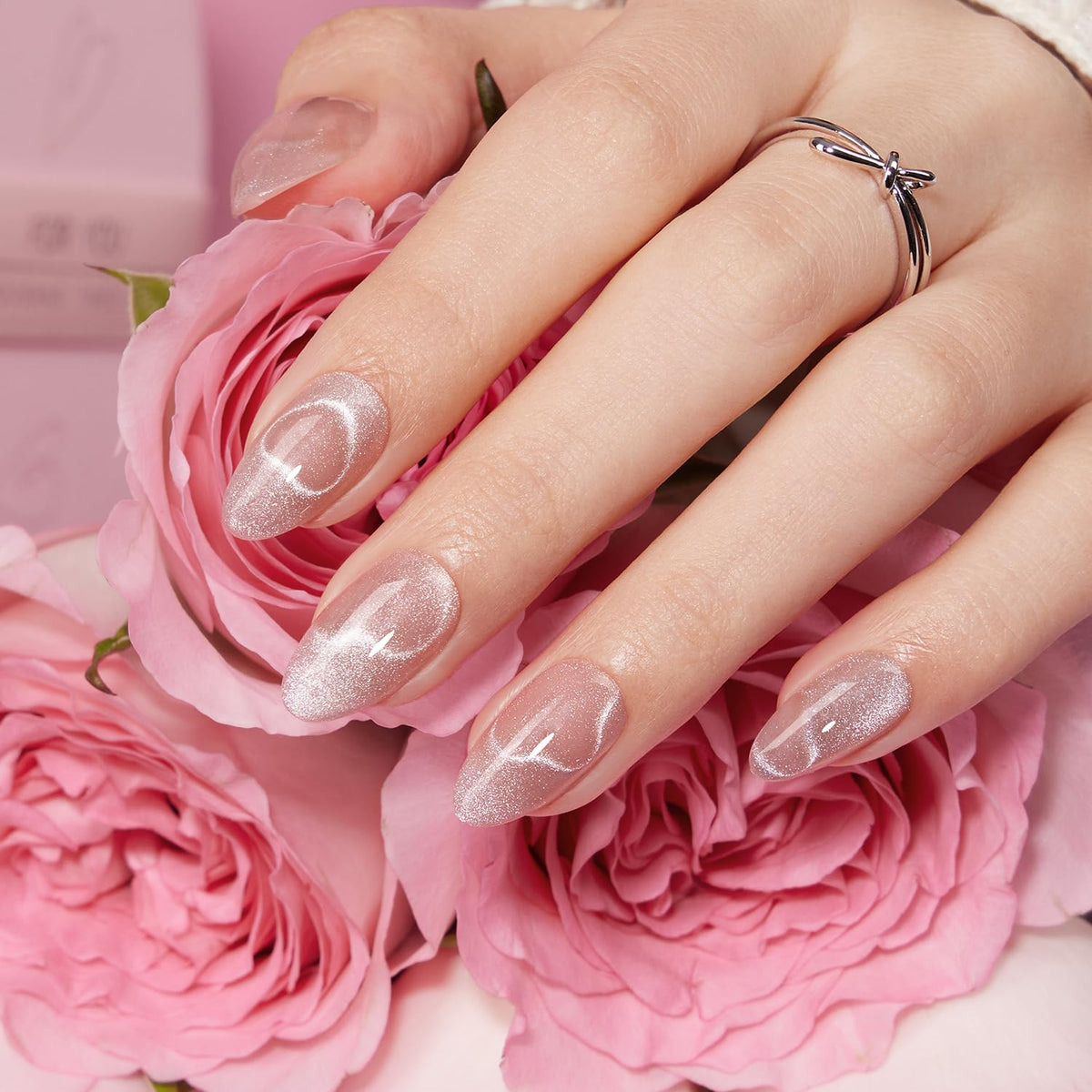 VSALON short almond nails with nude gloss for a natural seamless look