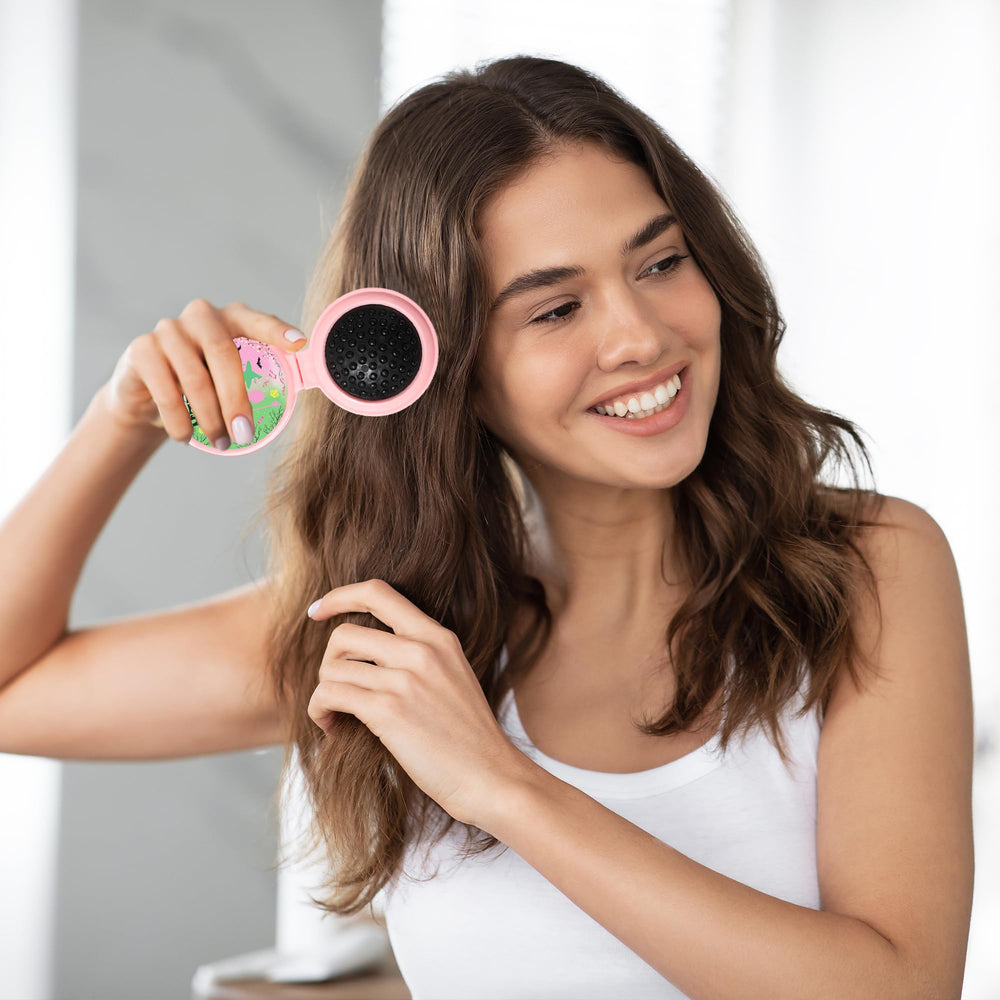 Vynium durable plastic shell and soft bristles for daily use