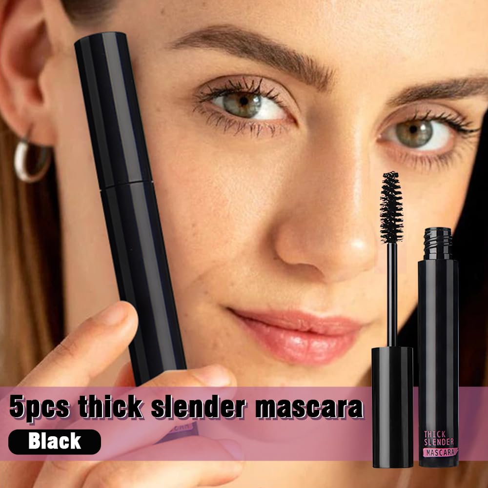 WanTuoluo easy-application mascara wand demonstrates smooth, beginner-friendly coating.