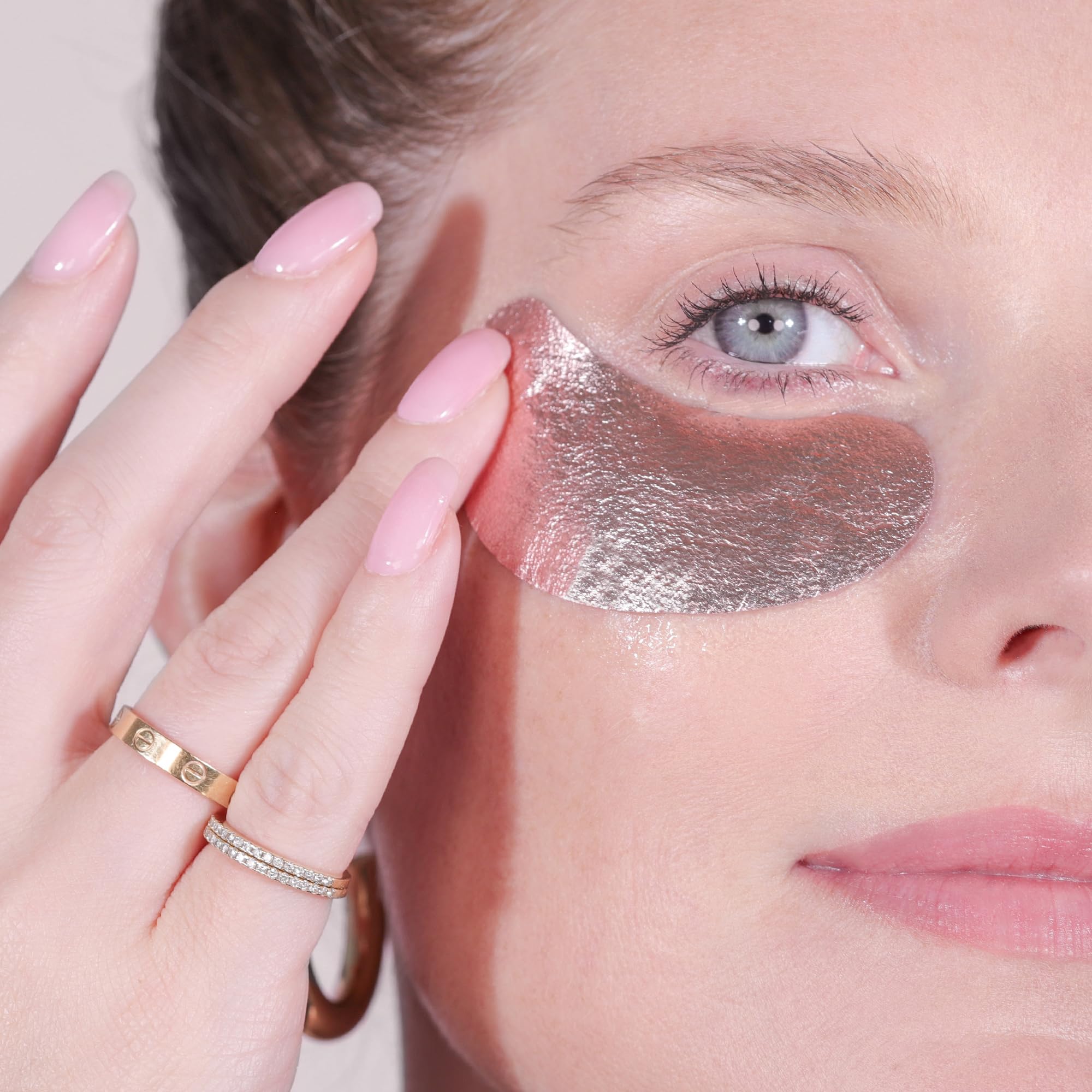 Wander Beauty Baggage Claim ingredients highlight hyaluronic acid and calendula.