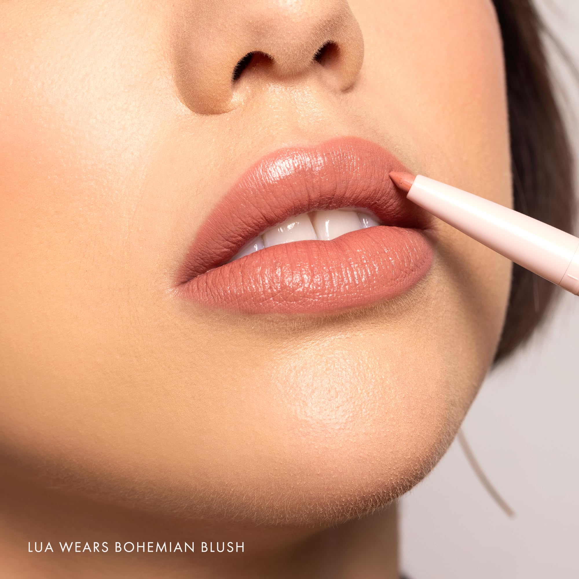Wander Beauty Lipsetter soft matte finish lip swatch for a modern look