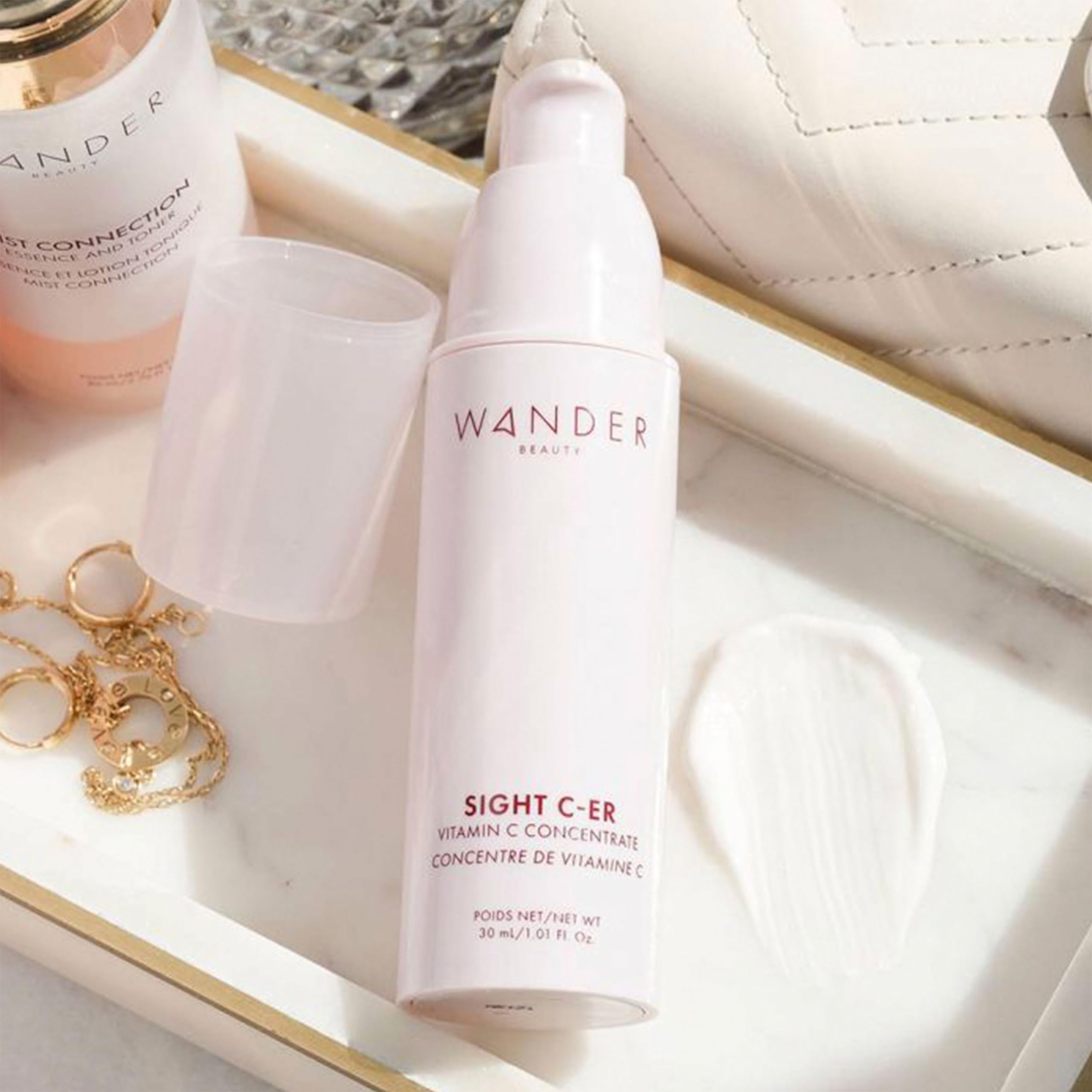 Wander Beauty Sight C-er antioxidant protection supports radiant-looking skin.