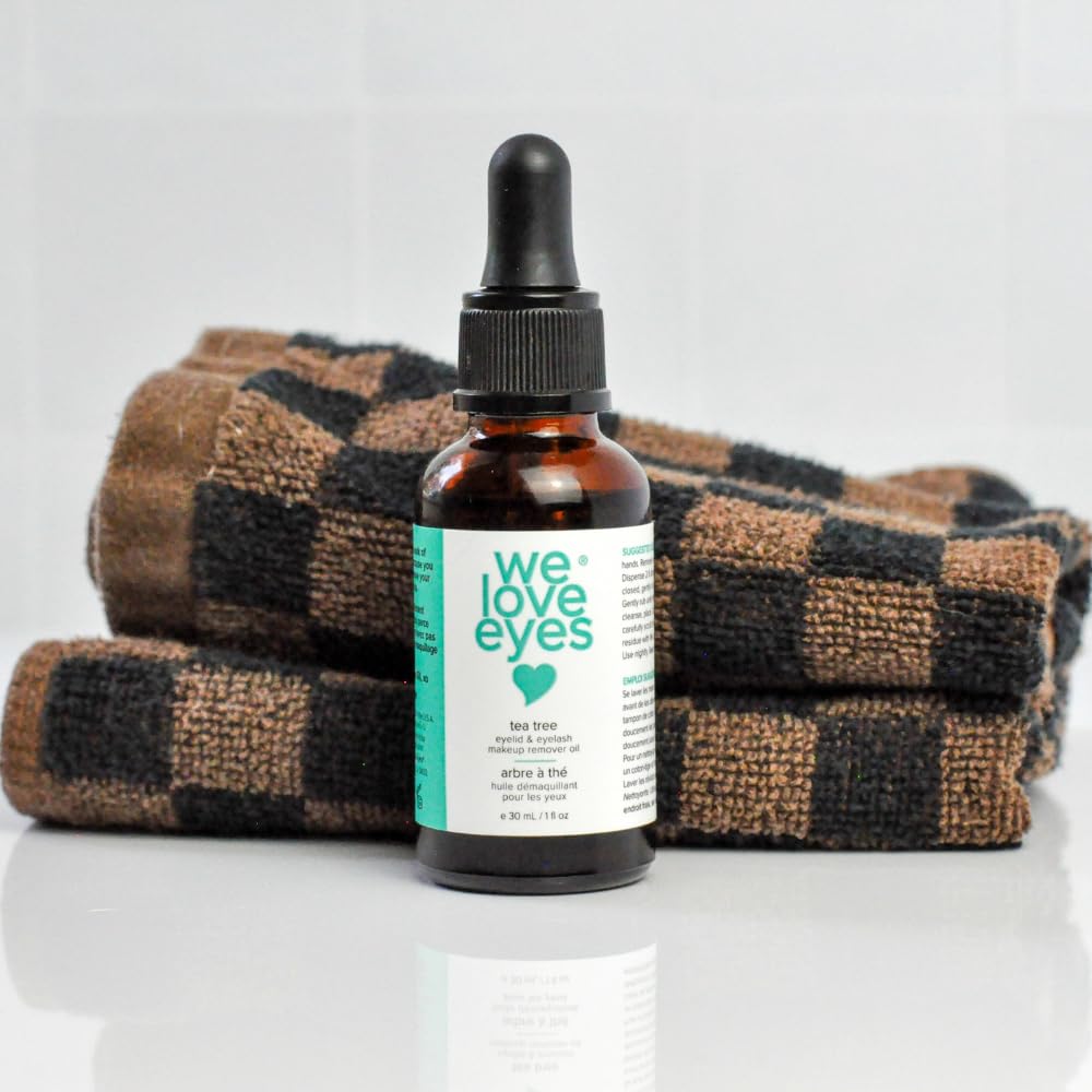 We Love Eyes remover pour shot — easy application for waterproof makeup removal