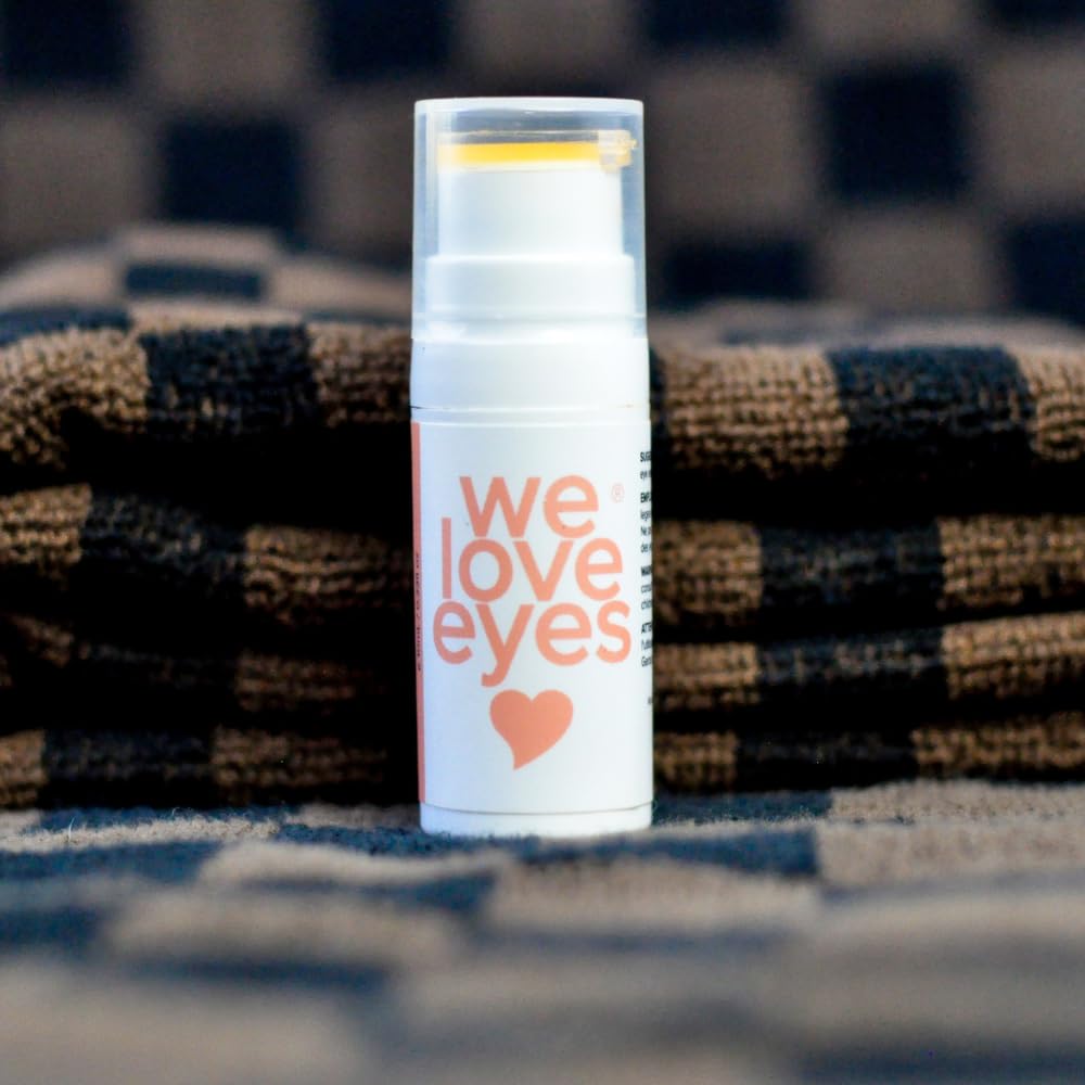 We Love Eyes Urbaneyes Hyaluronic Defense eye cream close-up prepared for daily use