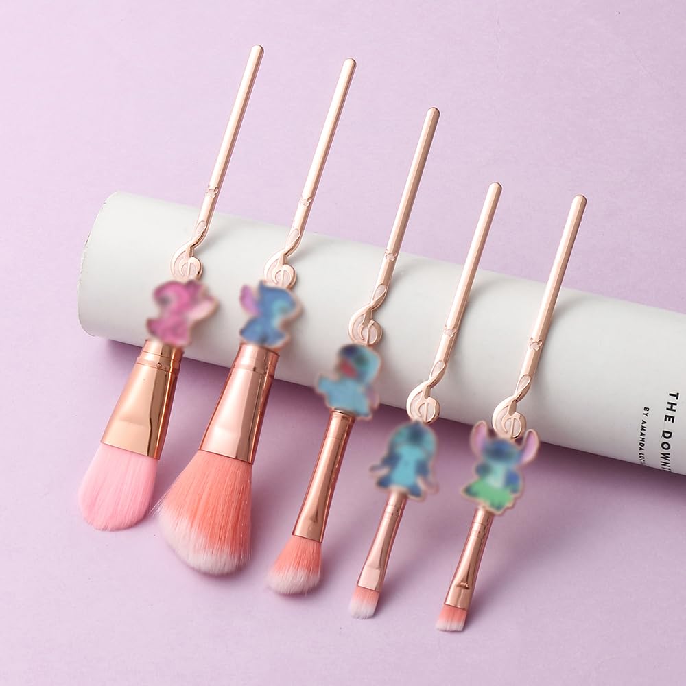 WeChip Cosmic Baby concealer brush for precise coverage and blend