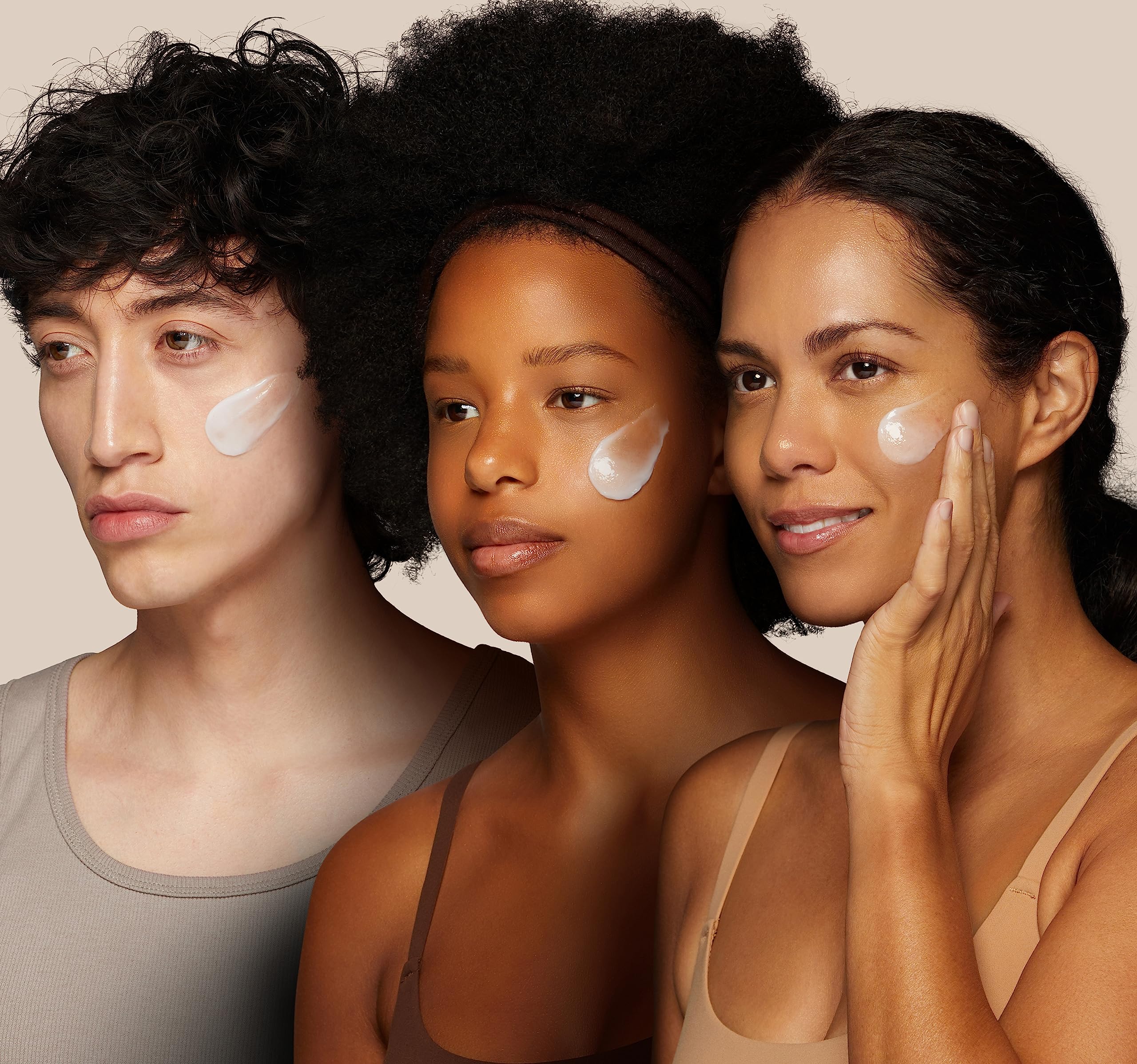 weispo CC Cream semi-matte finish yields a natural glow on skin