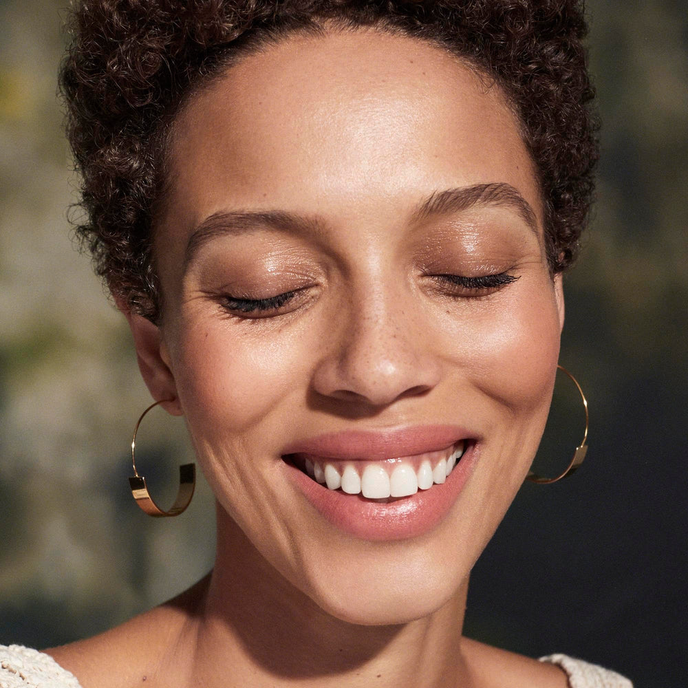 Well People Bio Powder Foundation vegan and cruelty-free branding with clean beauty promise.
