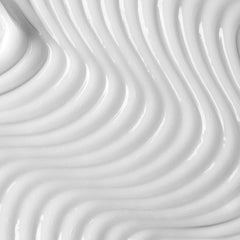 WELLBEL Restorative Conditioner bottle-application close-up demonstrates smooth detangling during routine