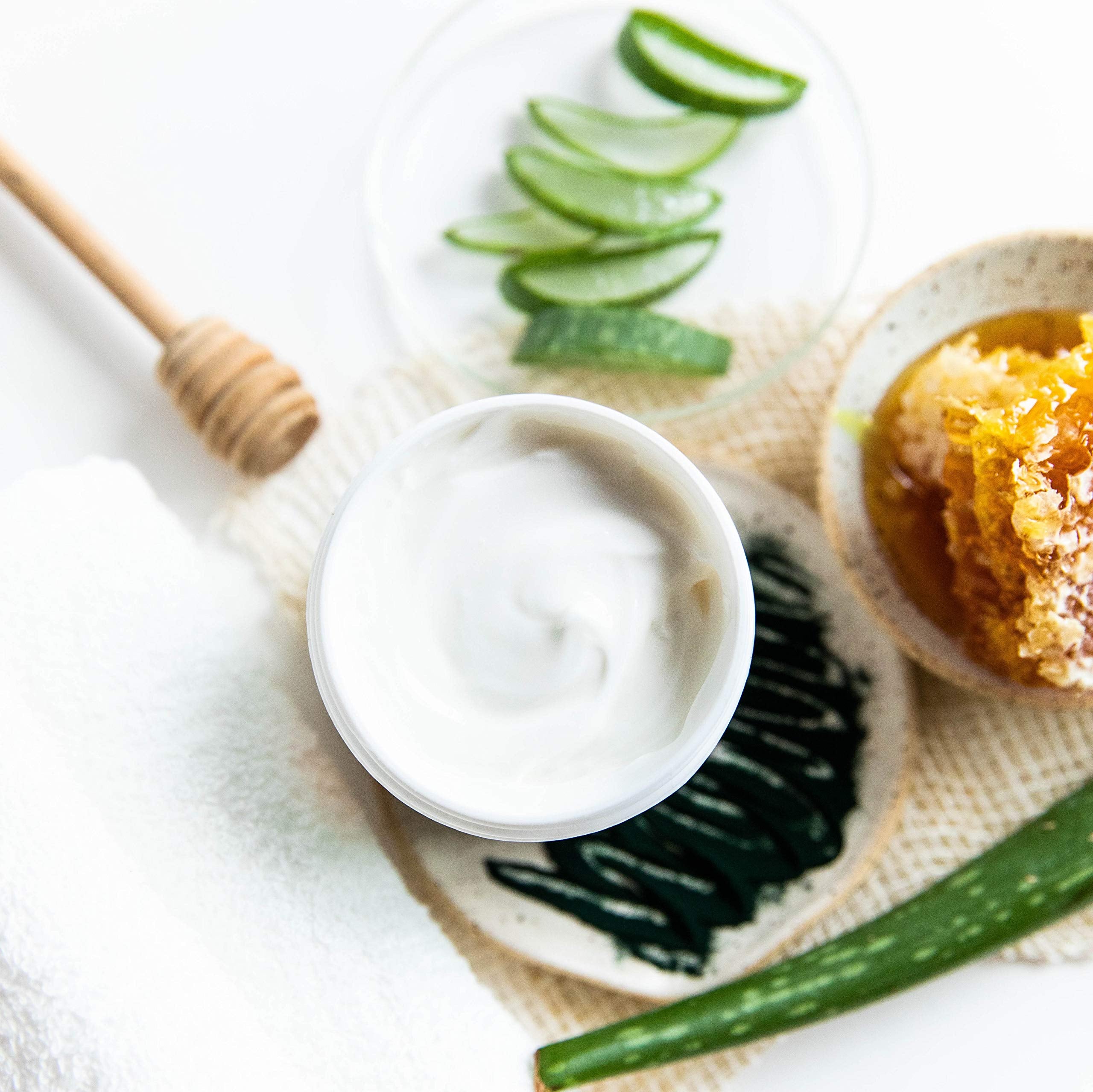 Wild Naturals face cream for dry skin provides lasting hydration.