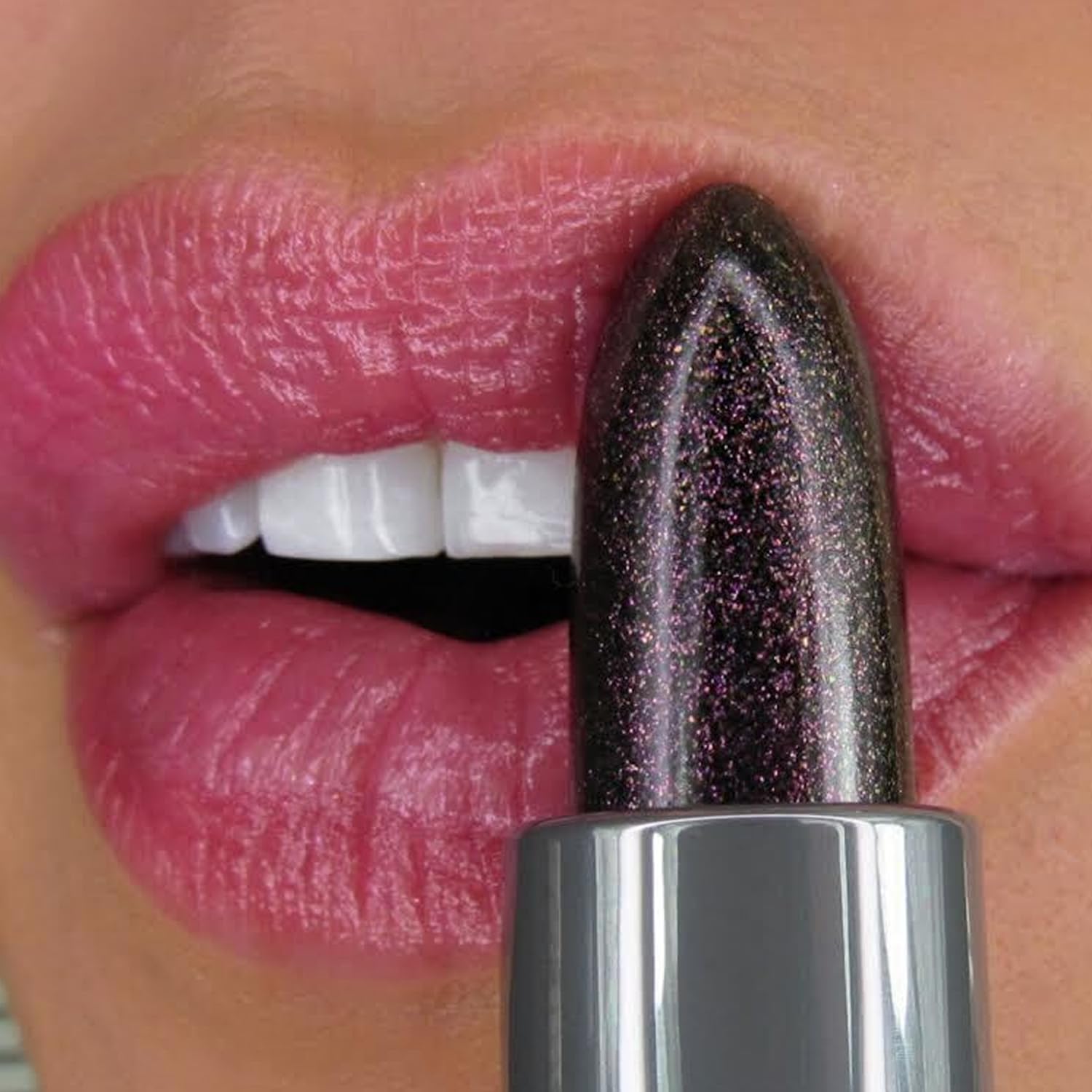 Winky Lux Aurora Glimmer Balm features pink coconut aroma for a delightful lip treat