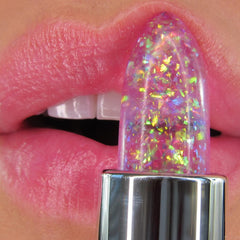 Winky Lux vanilla aroma close-up highlighting inviting scent during application.