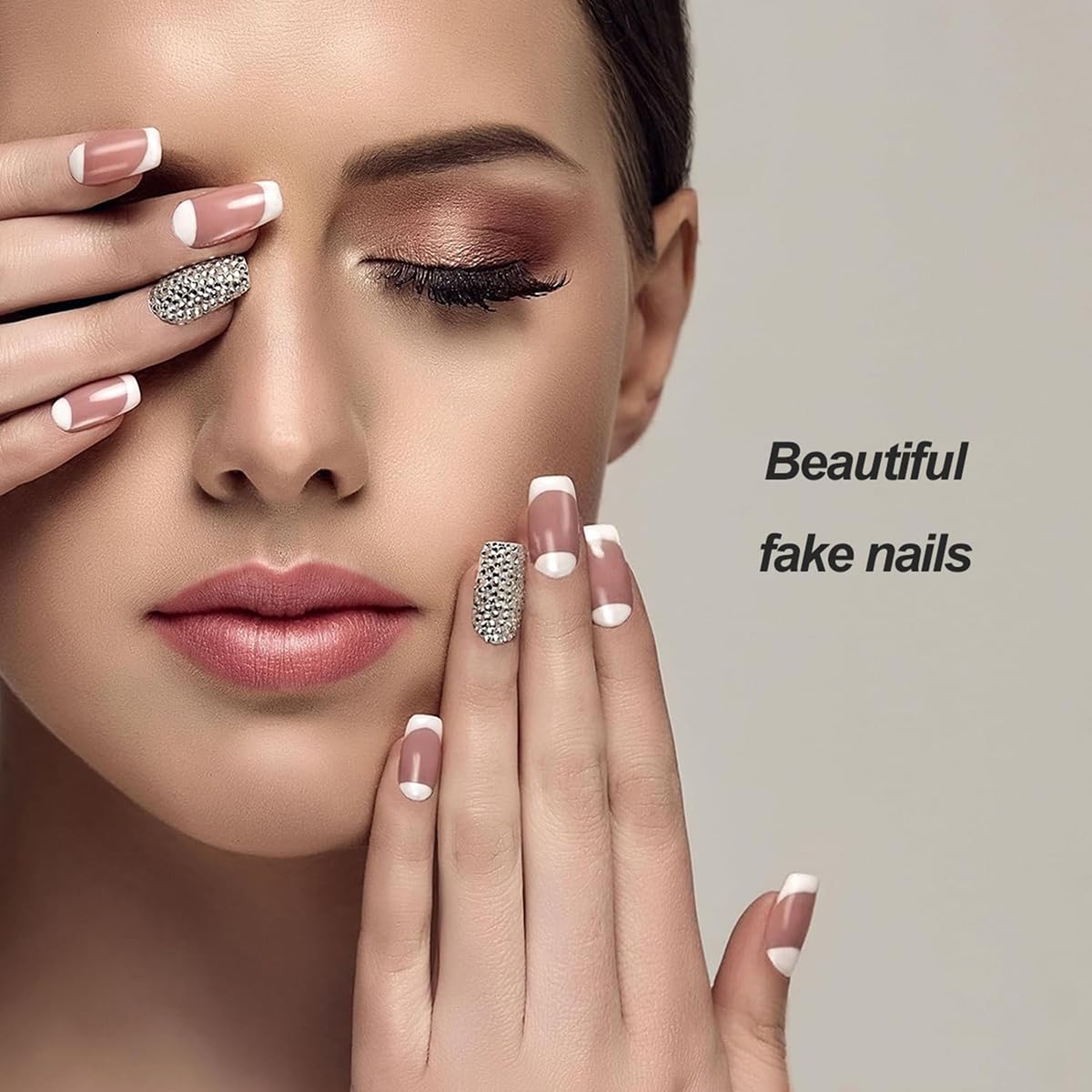 WLGDLH stick-on nail kit contents for DIY nail art at home