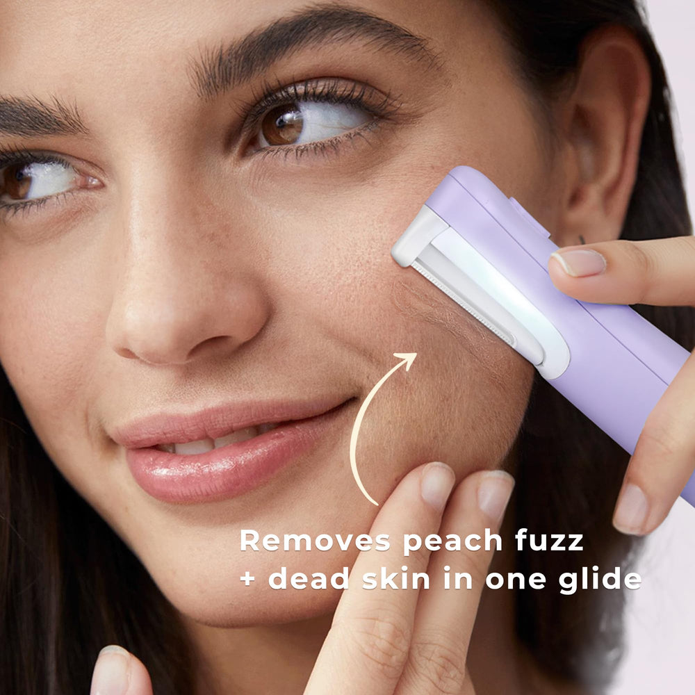 WLU Dermaplane Razor, purple, LED light close-up aids precise, irritation-free use.