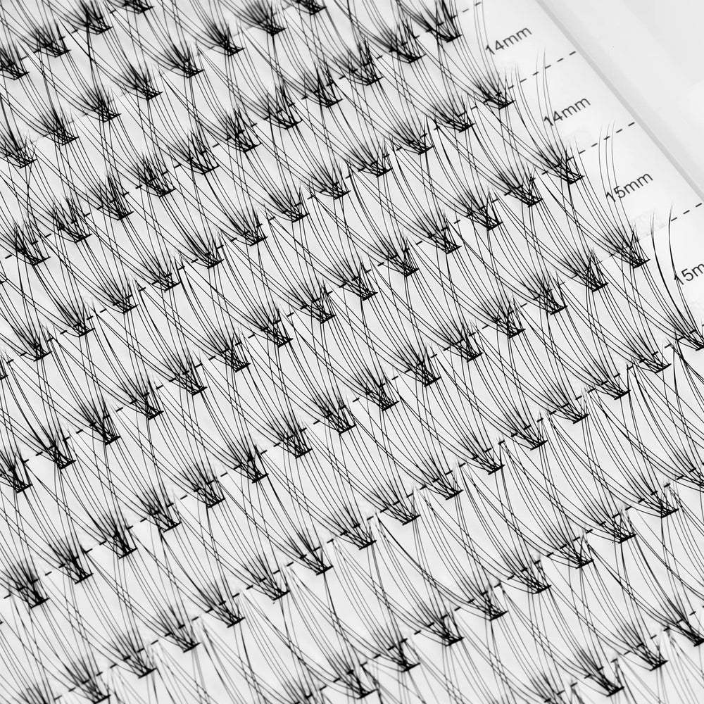 Close-up of 0.07mm thickness showing lightweight lashes and softness.
