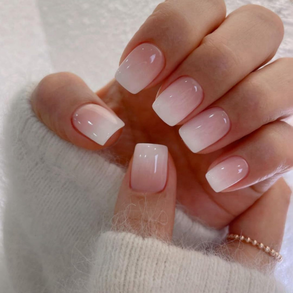 XCREANDO Ombre Pink press-on nails in short square shape for quick at-home glam.
