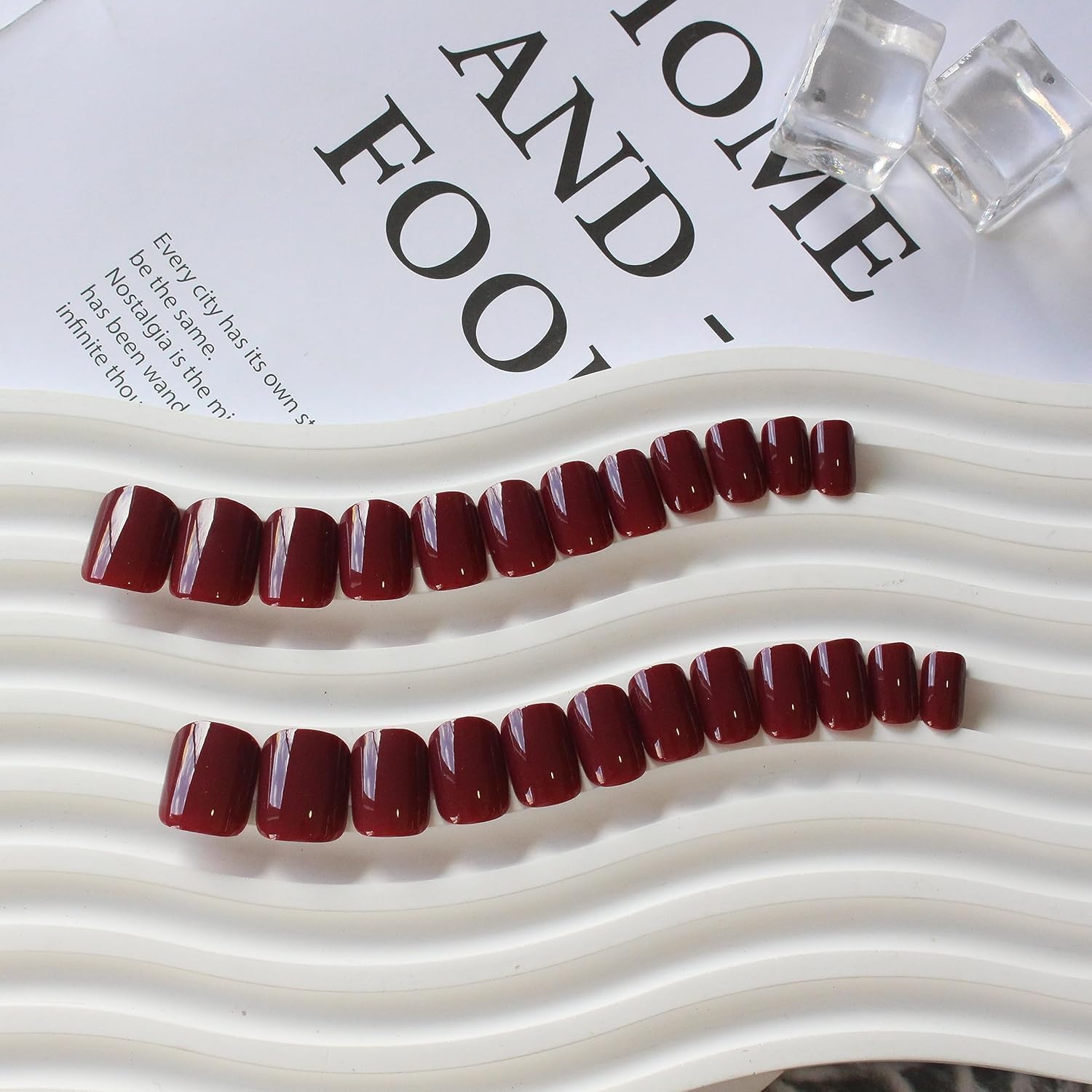 XCREANDO salon-finish at home nails for a professional look in minutes.