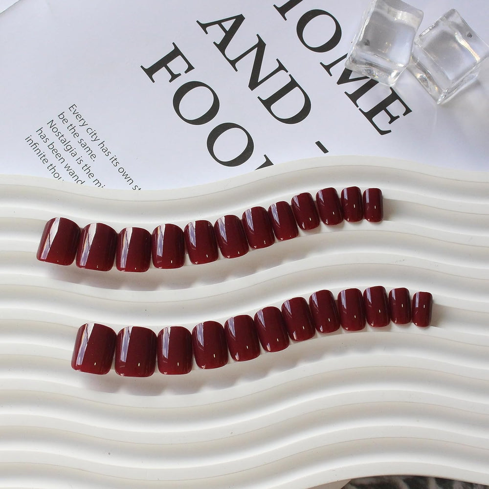 XCREANDO salon-finish at home nails for a professional look in minutes.