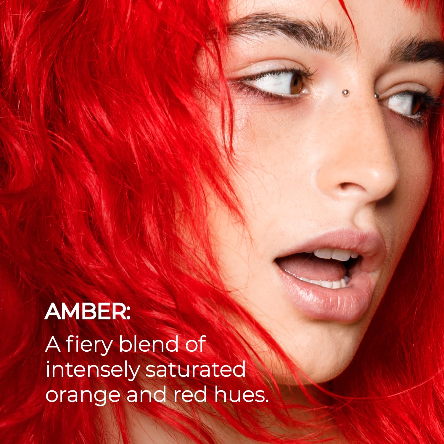 XMONDO Color Amber Mask bottle pour demonstrates even pigment distribution on light hair.