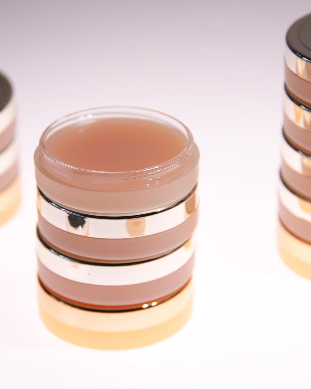XOUL Ever Moist Volume Lip Balm soft sheen on lips with non-sticky finish.