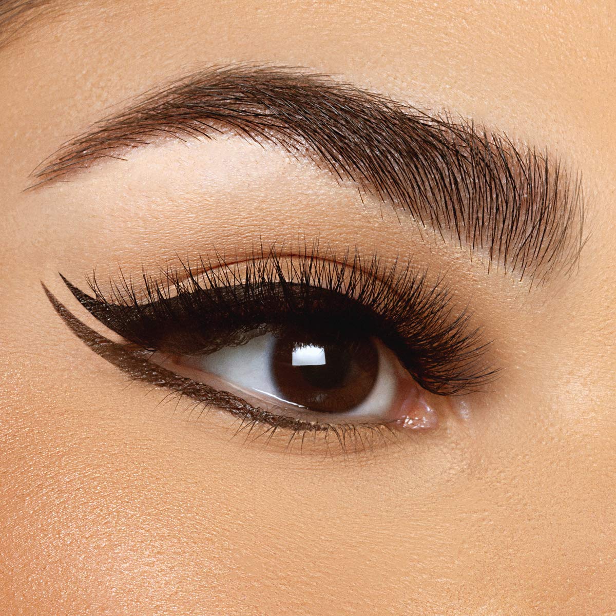 Xtreme Lashes smudge-resistant eyeliner holds definition from morning to night.
