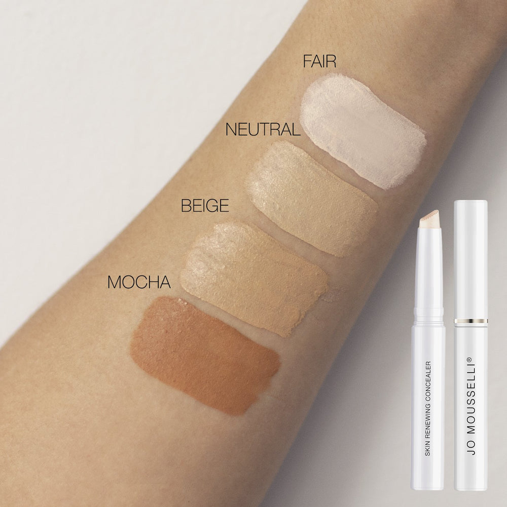 Xtreme Lashes Skin Renewing Cream Concealer face application blends seamlessly for natural coverage.