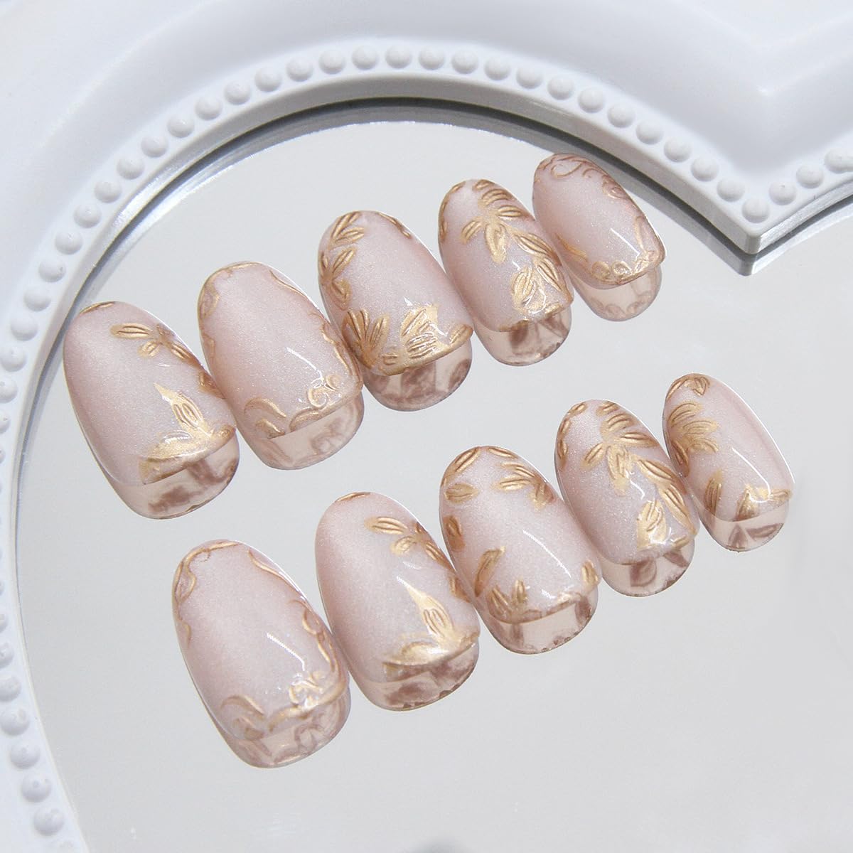 XZMeiLun short almond press-on nails offer natural shape and comfortable wear.