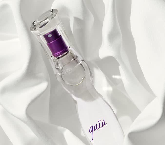 Yanbal Gaia packaging-box, gift-ready presentation enhancing special-occasion gifting.