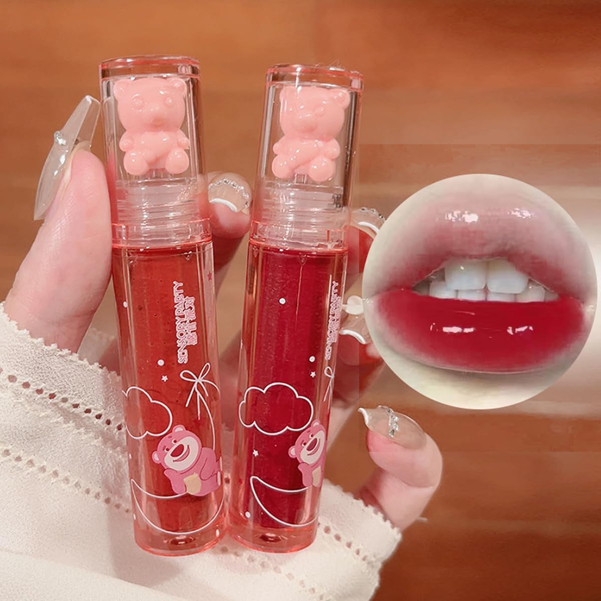 Yasovigi crystal jelly texture delivers bright color and hydrated lips.