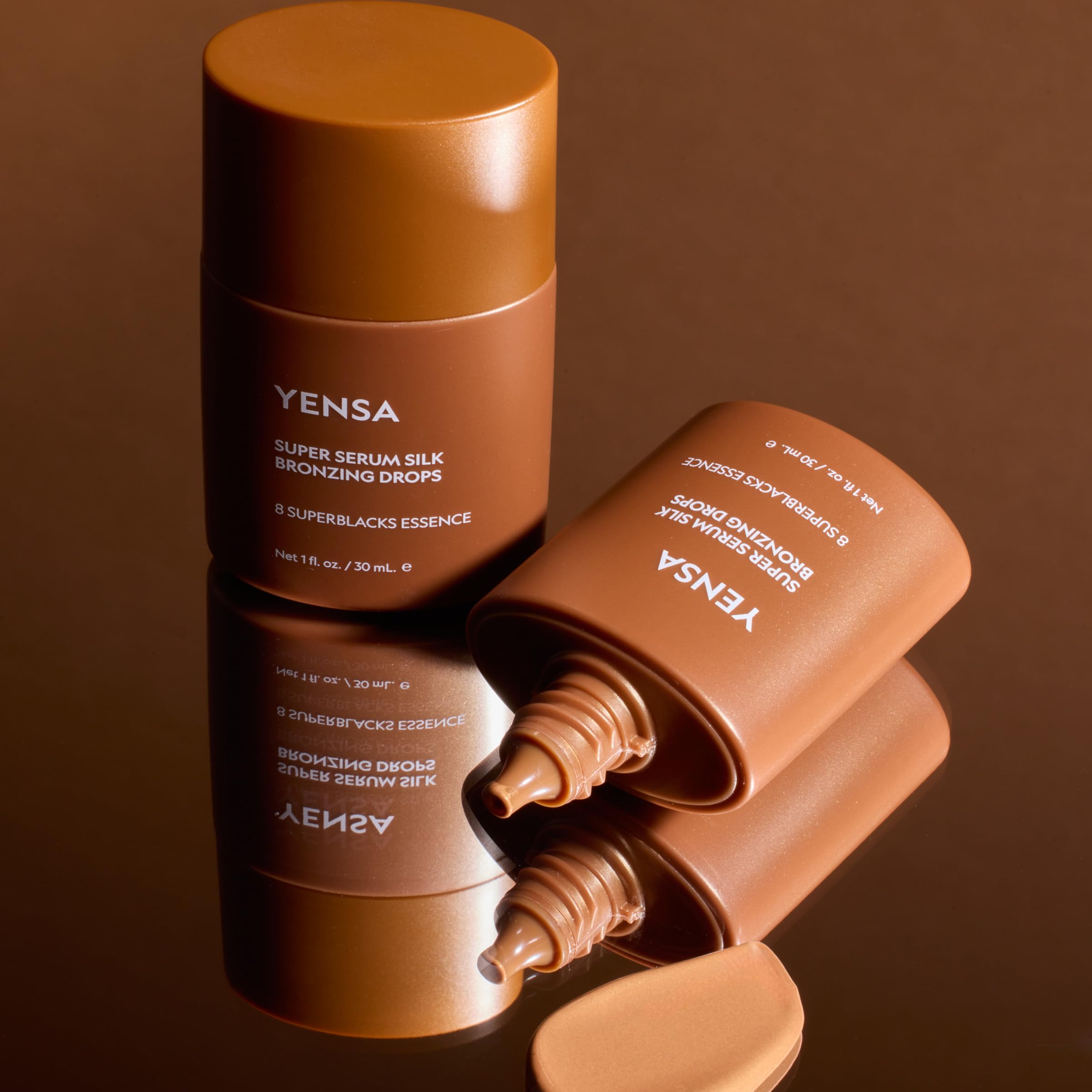 Bakuchiol and Ferulic Acid in YENSA Bronzing Drops support even skin tone on the face.