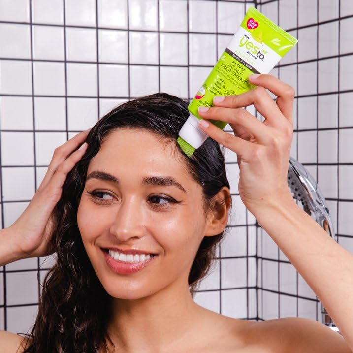 Yes To Tea Tree Scalp Treatment comb applicator for mess-free targeted application.