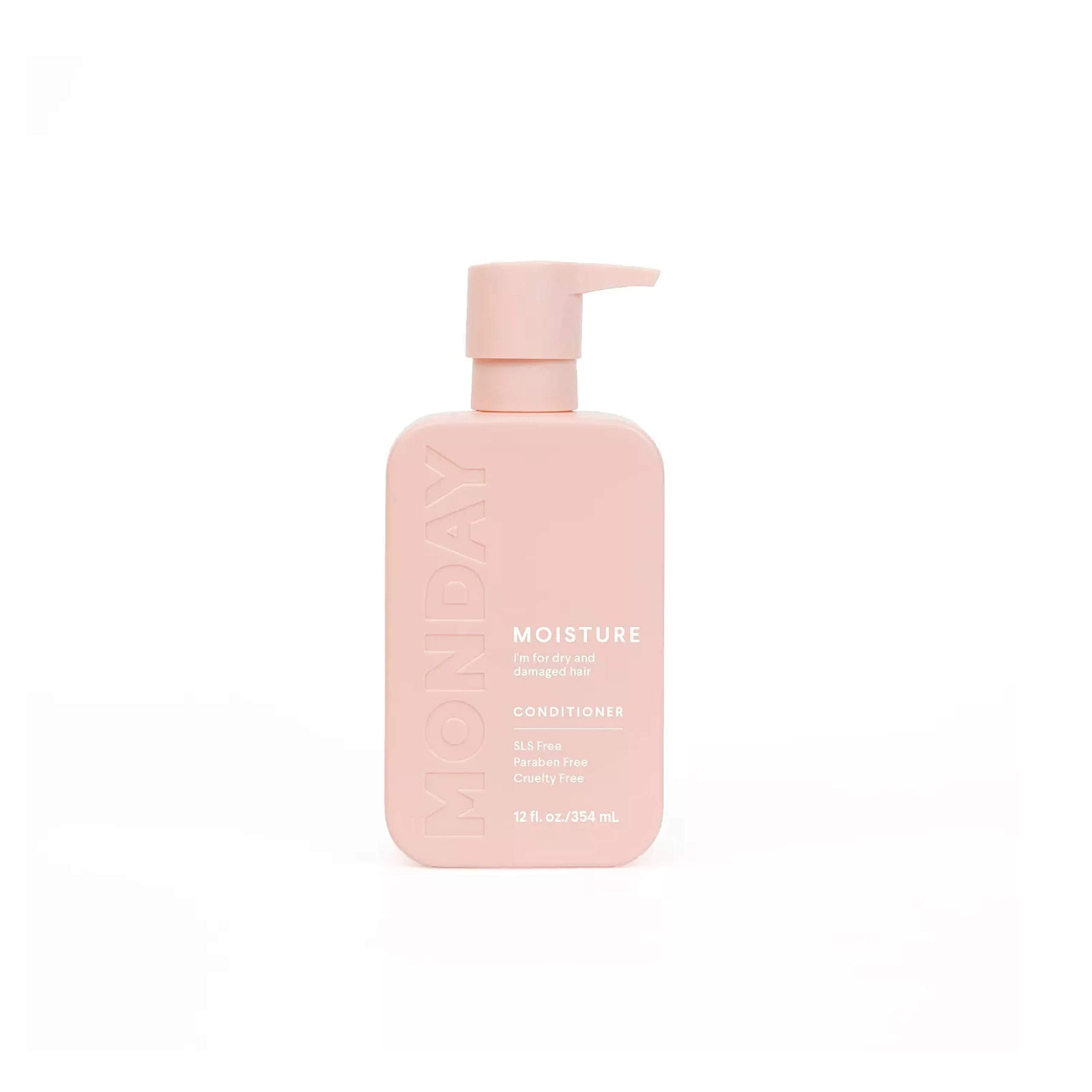 YISHIQI MONDAY Moisture Conditioner bottle for smoothing, nourished strands.