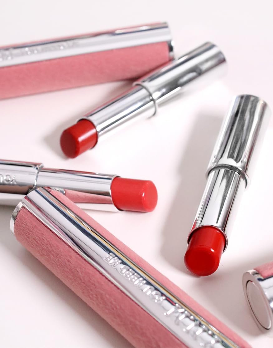 YNM Candy Gloss Balm Soft Melt delivers smooth lips with shine