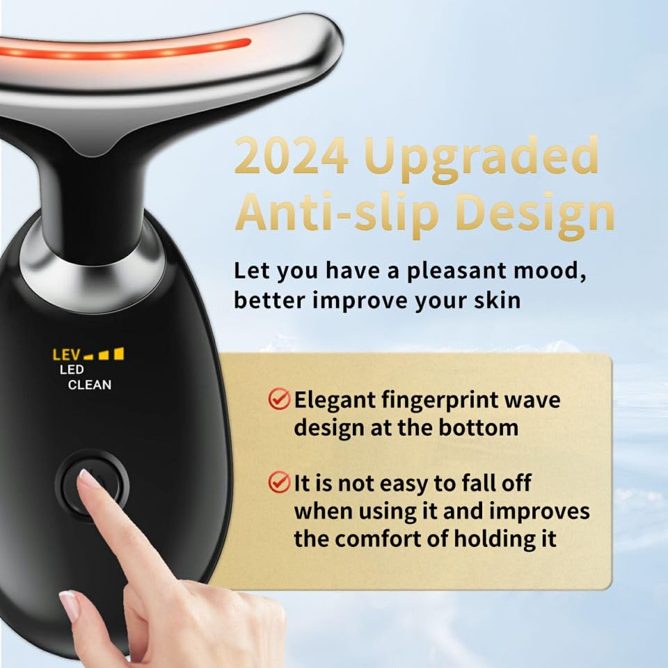 Yolopim compact device demonstrates pore-cleaning mode on clean skin
