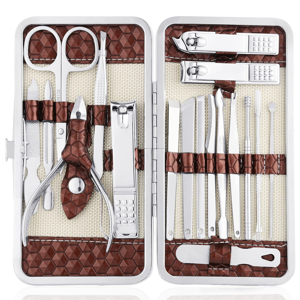 Yougai nail clippers set in leather case for travel grooming