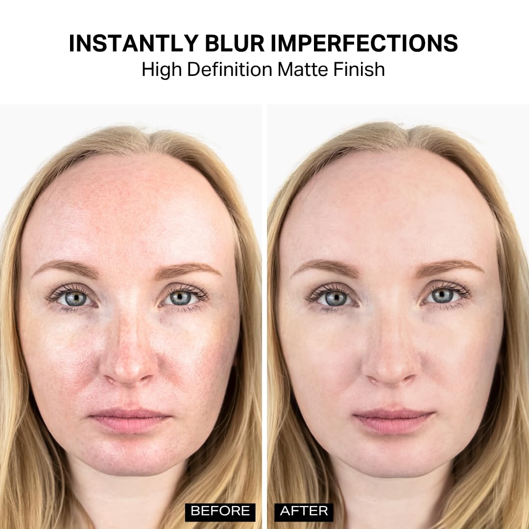 Y'OUR HD-Perfect Matte Powder ultra-fine texture that blurs pores.