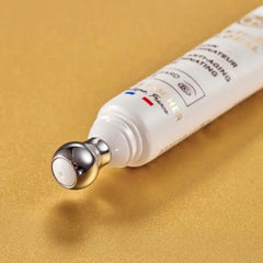 Yves Rocher gift set packaging featuring the two eye care tubes.