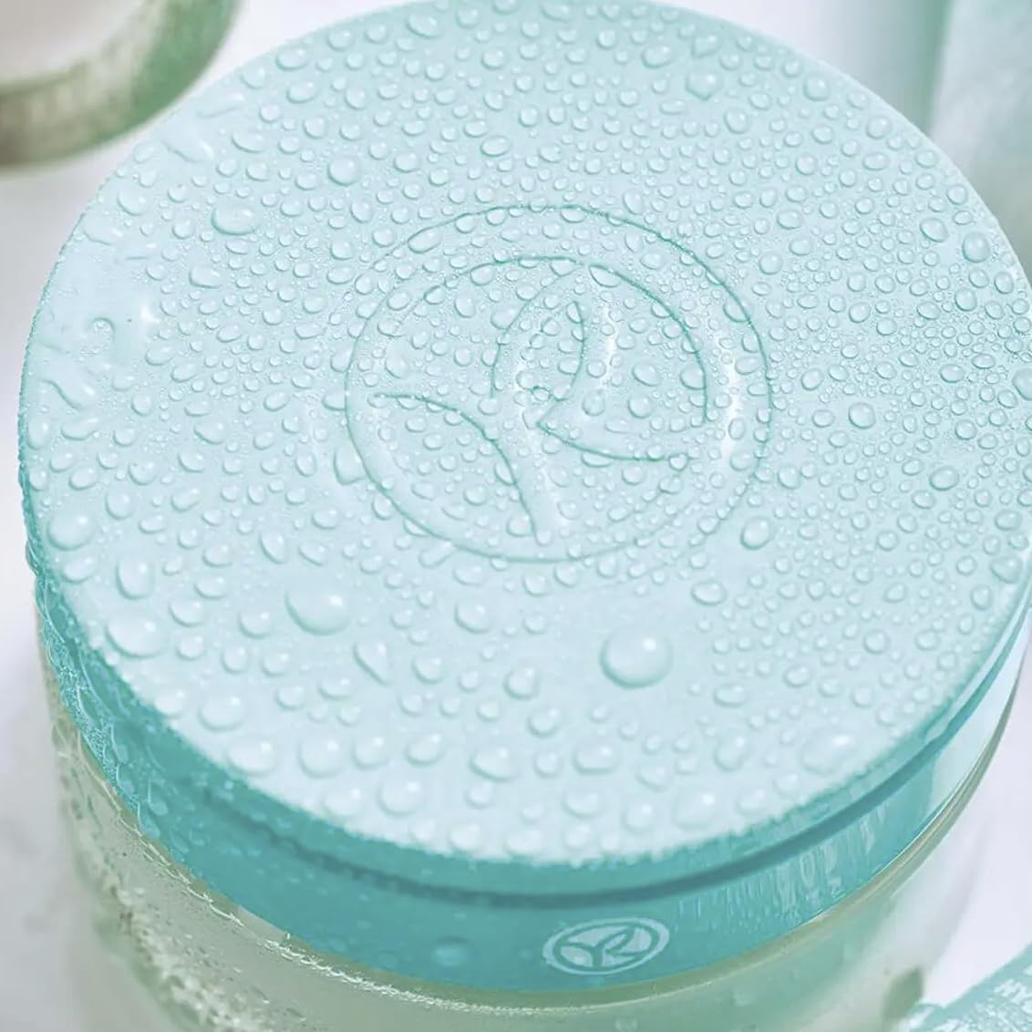 Edulis Cellular Water focus in Yves Rocher Hydra Vegetal gel cream