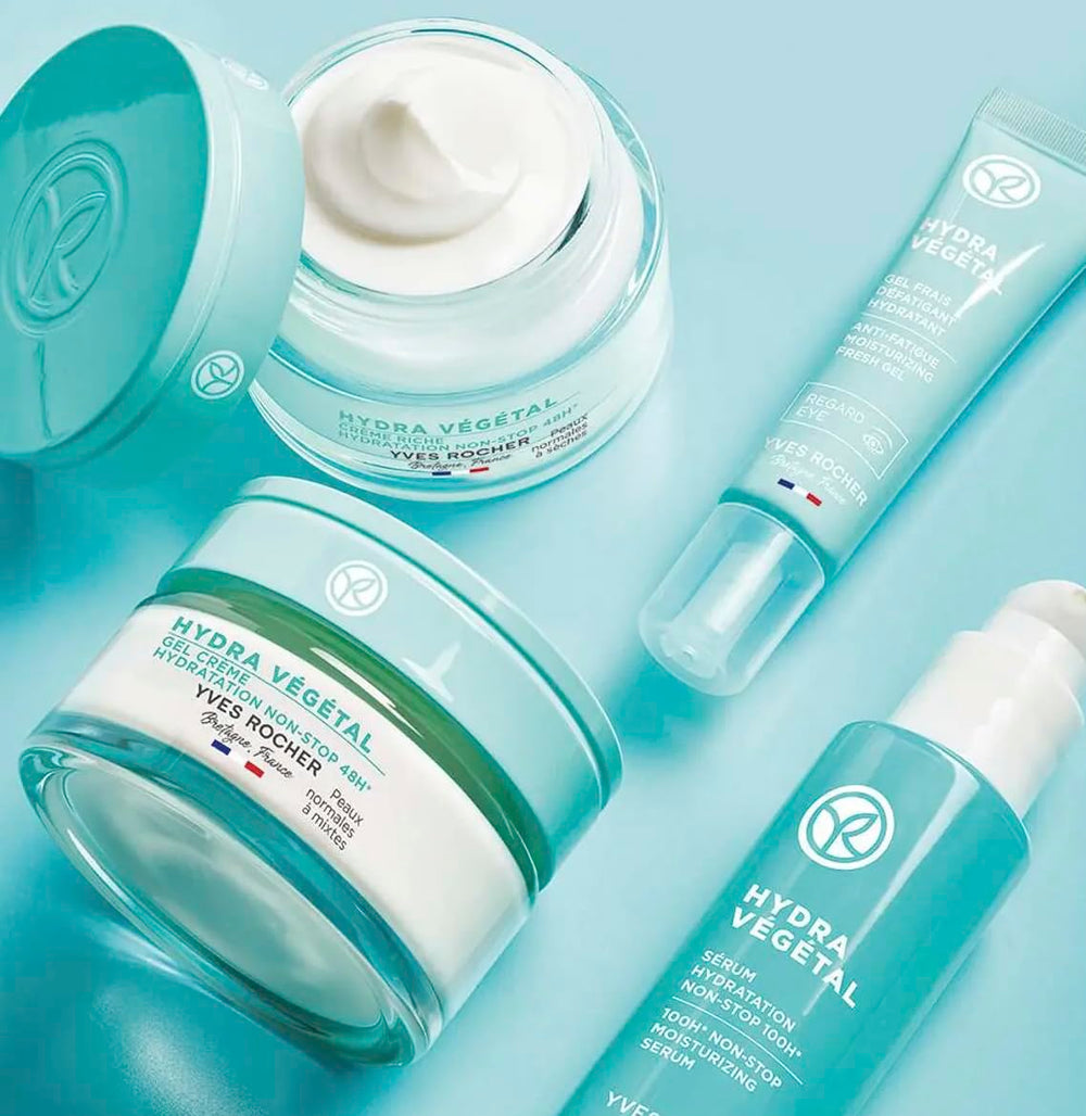 Morning skincare setup with Hydra Vegetal maintains balanced moisture all day
