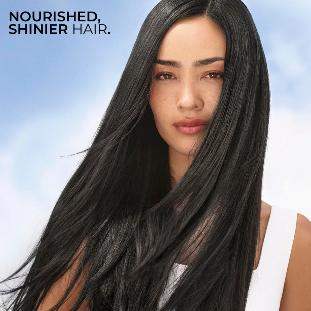 Yves Rocher shampoo foamy lather demonstrates gentle cleansing