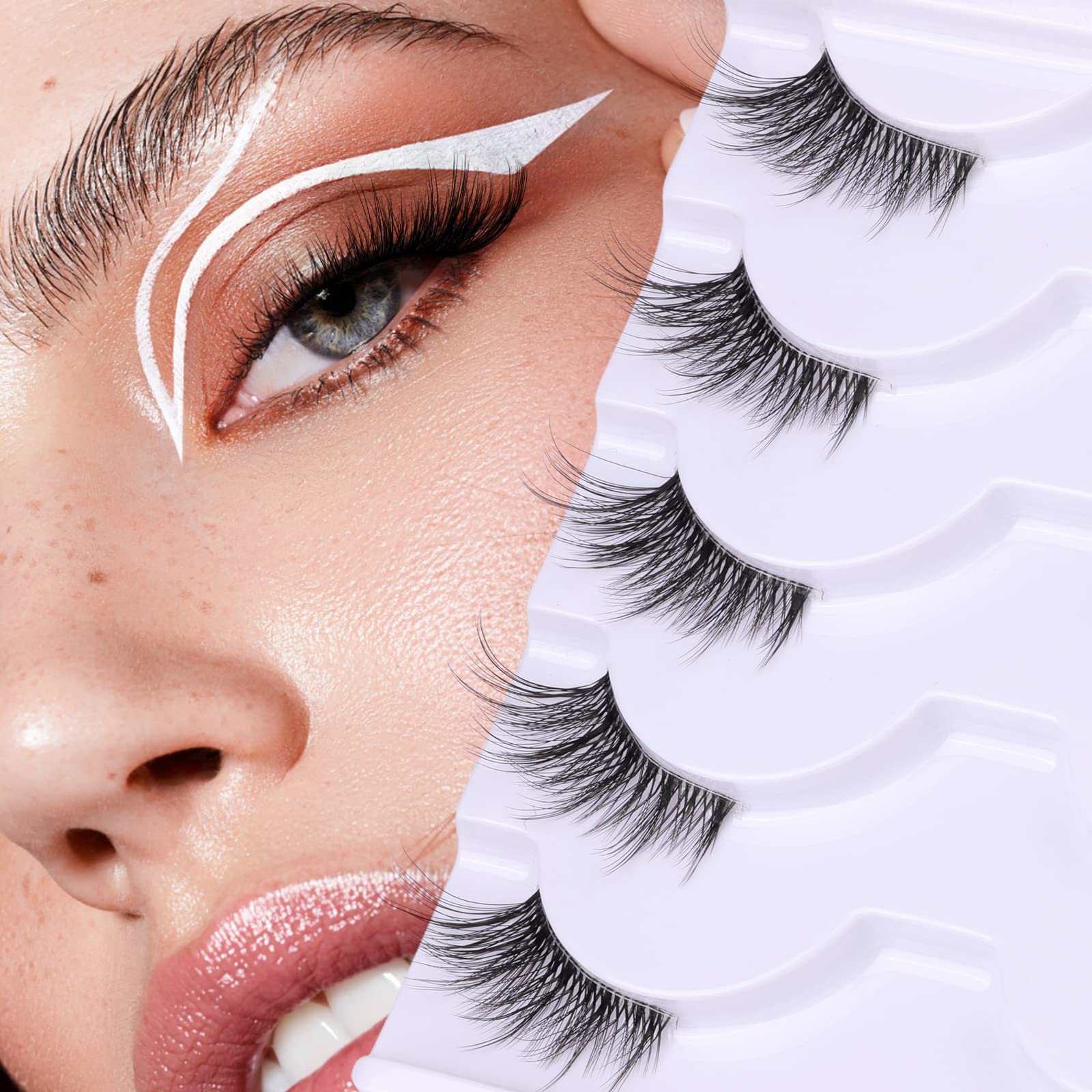 Zanlufly Half Lashes compact pack close-up highlighting portable design.
