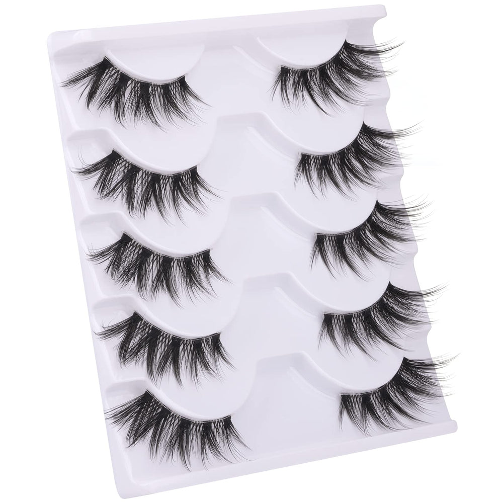 Zanlufly Half Lashes three-quarter length creates balanced glamour.