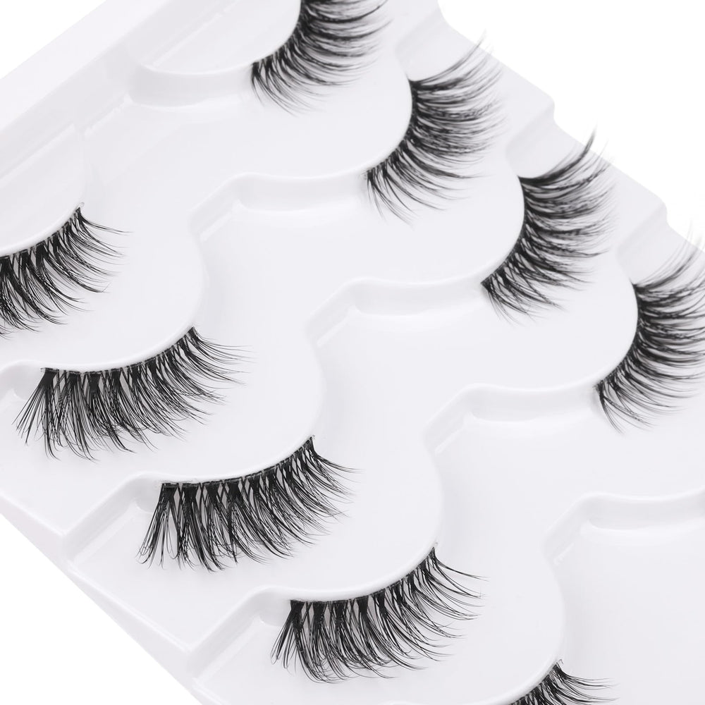 Zanlufly packaged lashes show versatile styling options.