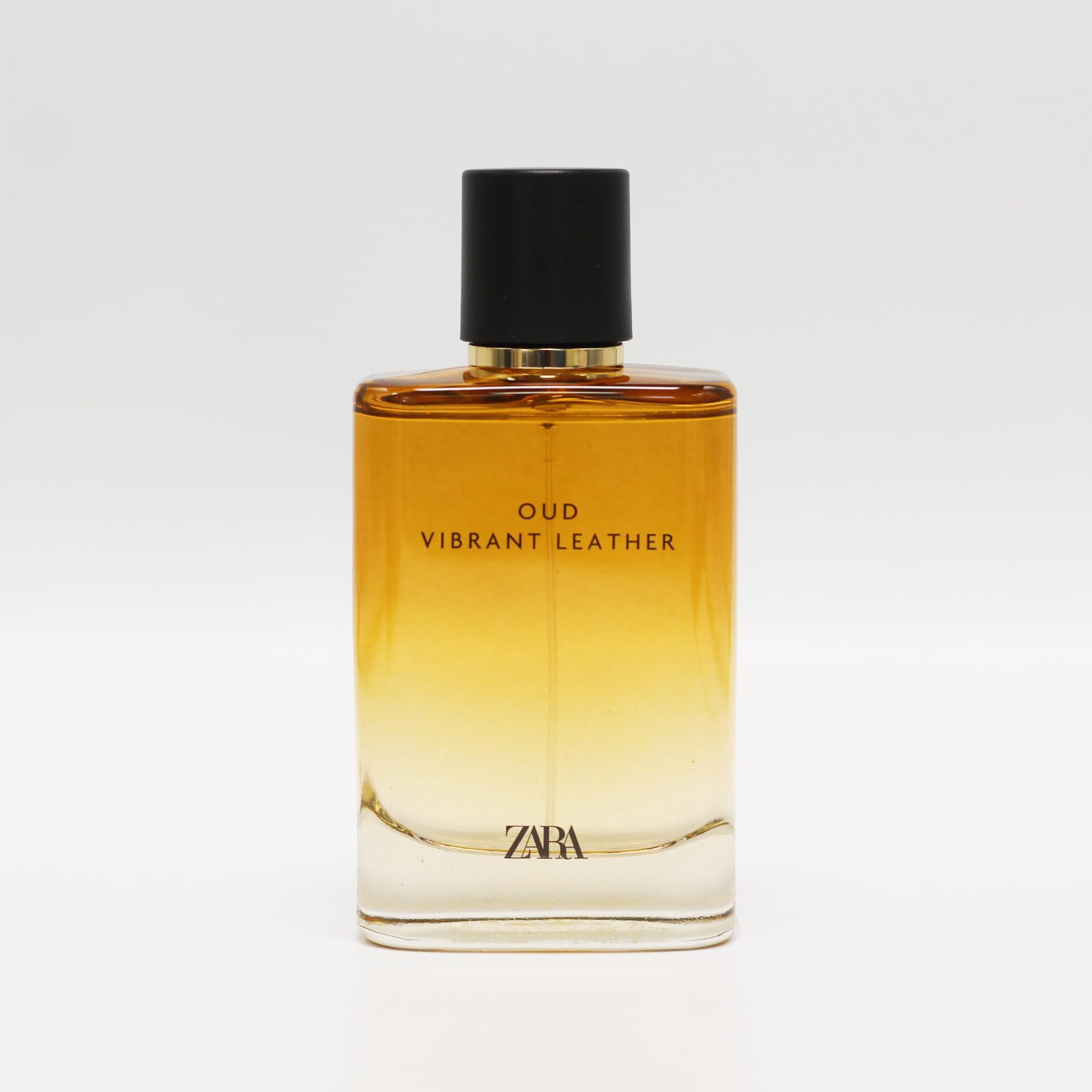 Zara Oud Vibrant Leather bottle cap close-up signaling modern luxury.