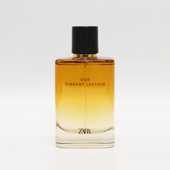 Zara Oud Vibrant Leather bottle cap close-up signaling modern luxury.