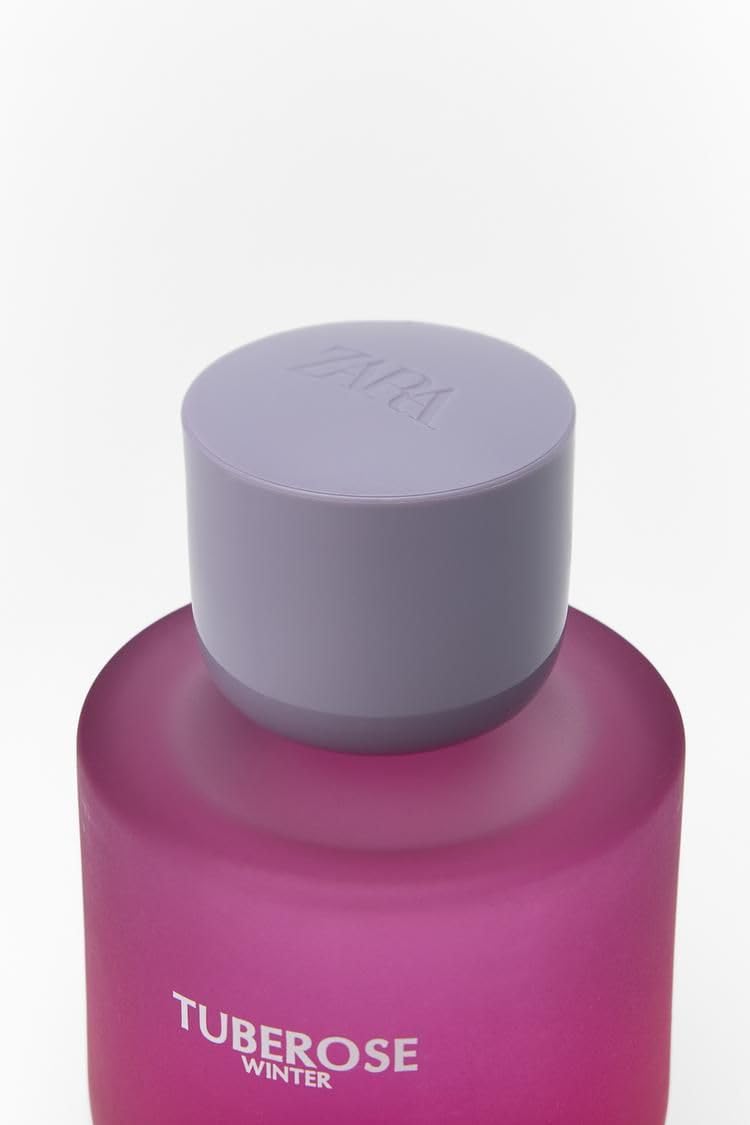 Texture close-up of Zara Tuberose Winter EDT hinting at warm sandalwood and vanilla for cozy evenings.
