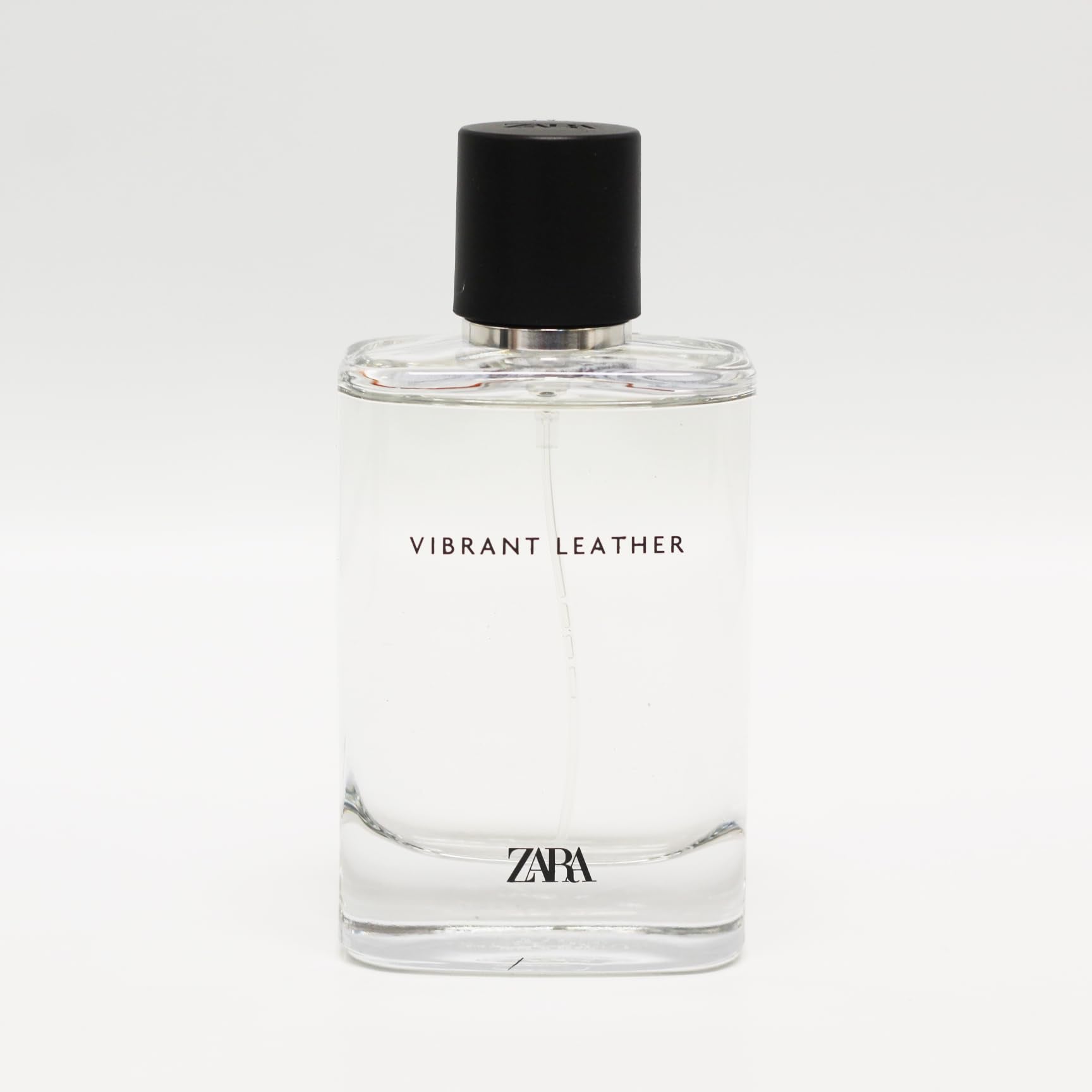 Zara Vibrant Leather packaging presents a sleek, modern look ideal for gifting.