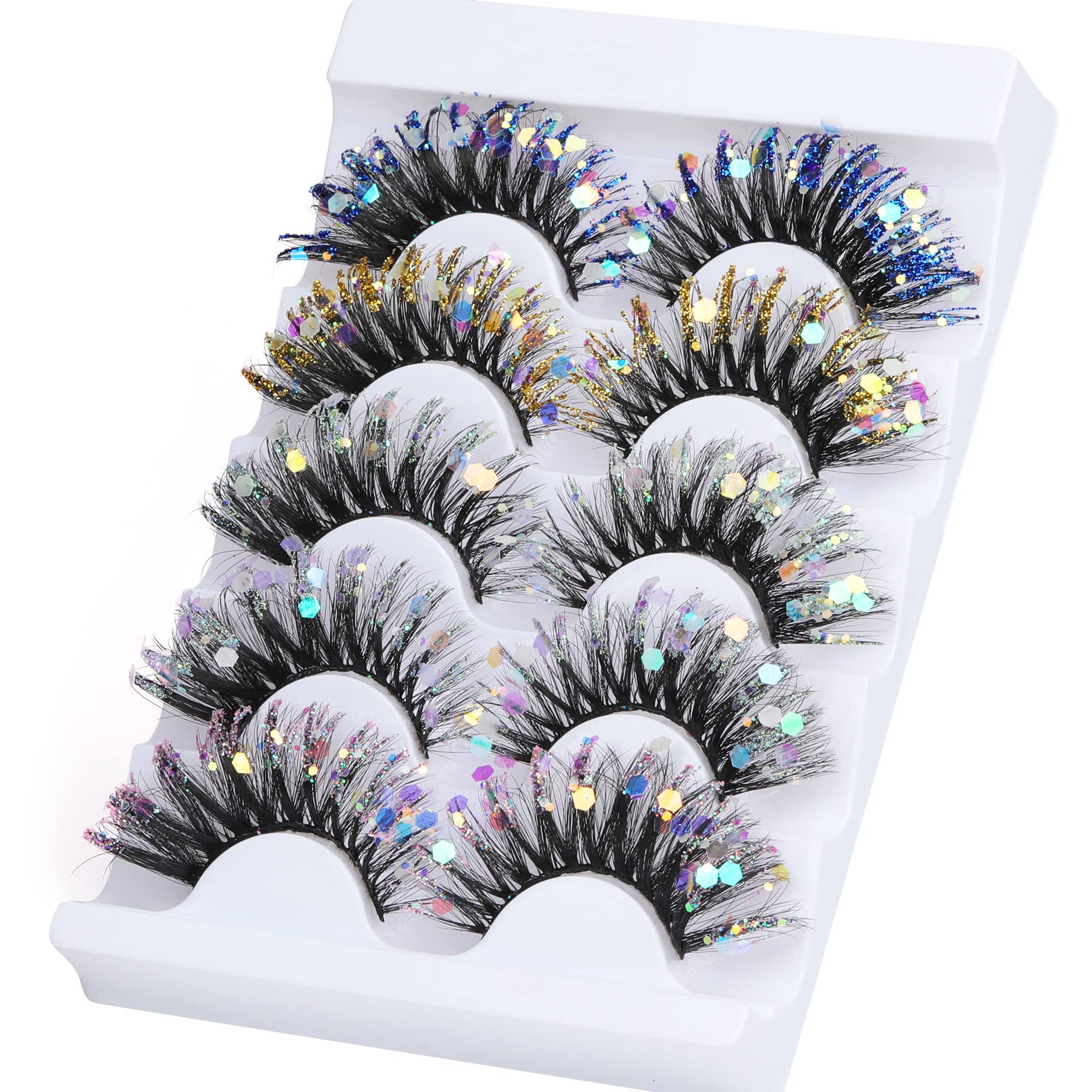 Zegaine cat-eye lashes add dramatic definition for stage and festivals.