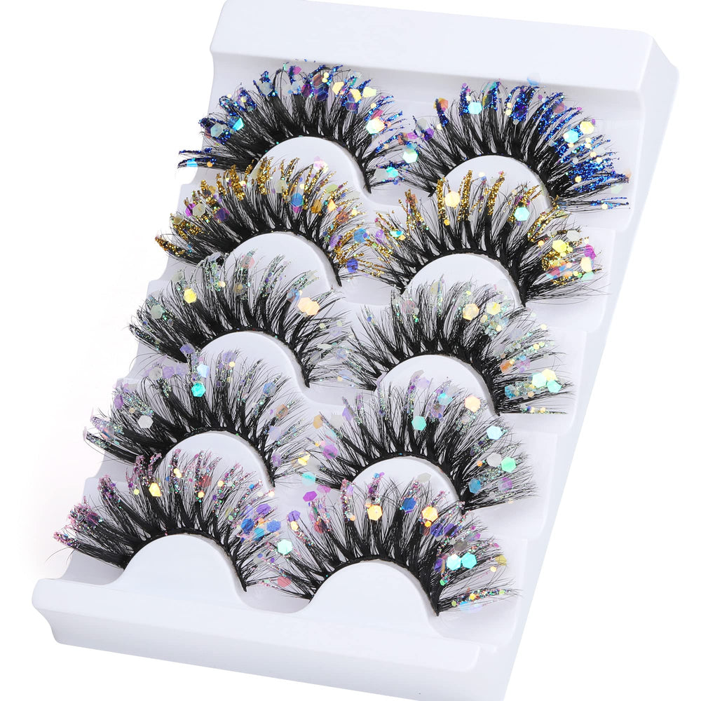 Zegaine cat-eye lashes add dramatic definition for stage and festivals.